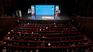 تطبيق العدالة التعليمية في كافة أرجاء الوطن من البرامج الهامة ذات الأولوية في عهد الحكومة الرابعة عشرة/ من المؤسف سنقوم بتربية الجيل الشاب كالمطيعين للأوامر و عديمي الارادة بدل تعزيز الدوافع و تربية الارادة لدى هذا الجيل لكي يكون نشيطا و ناقدا/ يجب اعادة تعريف النظام التعليمي بناء على احتياجات الوطن مرة أخرى