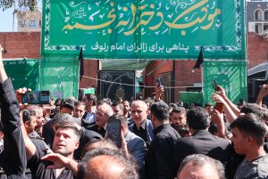 بازدید رئیس‌جمهور از موکب دخترانه حضرت نجمه خاتون