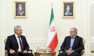 دولت چهاردهم همکاری‌ها در مسیر ارتقای سطح روابط با روسیه را با جدیت دنبال می‌کند/ سرگئی شویگو: موضع روسیه برای همکاری در مسائل منطقه‌ای با ایران تغییر نکرده است