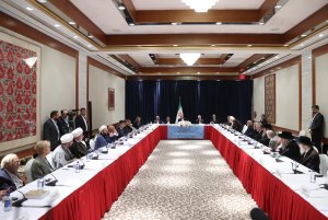 اگر ما پیروان واقعی ادیان الهی هستیم، نباید نسبت به ظلمی که زمین را فرا گرفته بی‌تفاوت باشیم/ در حالی با شعارهای صلح و عدالت در سازمان ملل گرد آمده‌ایم که زنان و کودکان در غزه و لبنان بمباران می‌شوند و این واقعاً شرم‌آور است
