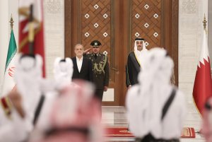 استقبال رسمی امیر قطر از رئیس جمهور