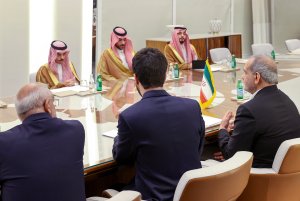محادثات بين رئيس الجمهورية و ولی العهد السعودی