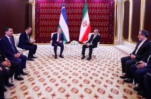 دیدار روسای جمهور ایران و ازبکستان