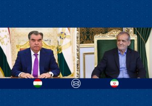 Iran president congratulates Taijk counterpart on Independence Day
