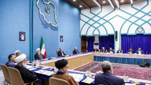 Pezeshkian chairs Supreme Council of Cultural Revolution meeting, urges common understanding to deal with issues
