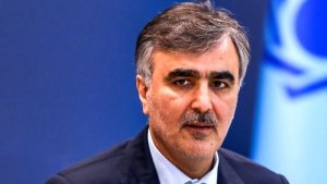 President Pezeshkian retains Mohammad Reza Farzin as CBI governor 