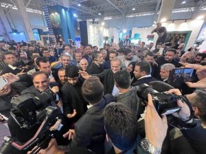 بازدید دکتر پزشکیان از سی و هفتمین نمایشگاه ملی صنایع دستی