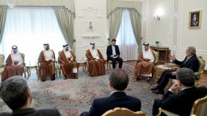 الدکتور بزشکیان: تؤکد ایران علی تطویر العلاقات الثنائیة و أکثر عمقا مع دولة قطر الصدیقة الجارة/ رئیس الوزراء القطری: سنبقی حلیفا قویا و موثوقا به بالنسبة الی ایران