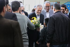 دکتر پزشکیان وارد استان سیستان و بلوچستان شد

