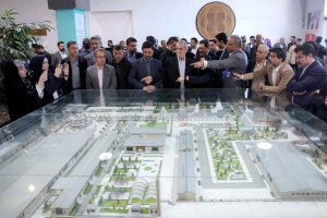 بازدید دکتر پزشکیان از پارک علم و فناوری سیستان و بلوچستان
