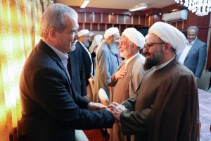 دیدار با جمعی از علمای شیعه و اهل سنت