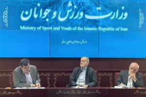 حضور دکتر پزشکیان در وزارت ورزش و جوانان
