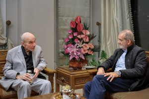 دیدار رئیس جمهور با استاد رضا داوری اردکانی