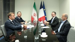Pezeshkian to Macron: France can act more effectively to stop Zionist crimes 