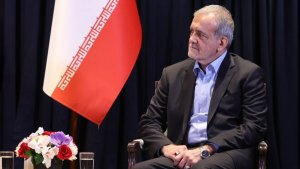 Pezeshkian says Iranian elite expatriates respected for Islamic Republic 