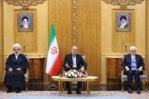 Pezeshkian departs for Cairo