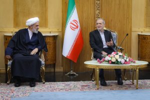 Pezeshkian describes D-8 summit as opportunity to bring together Islamic states