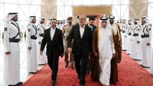 President Pezeshkian arrives in Qatar on official visit 