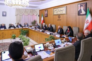 تأکید بر تسریع در شناسایی مبادی خروج فرآورده‌های نفتی از مسیر توزیع قانونی از سوی دکتر پزشکیان/ تصویب پیشنهاد وزارت راه و شهرسازی در مورد برنامه نوسازی ناوگان حمل و نقل جاده‌ای و ریلی
