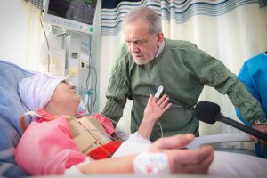 Pezeshkian visits heart treatment center in Bojnourd City
