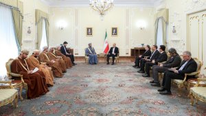 رؤیة ایران العملیة تتمثل فی تحقیق الهدوء و السلام و الأمن علی المستوی الاقلیمی و بین جمیع الدول الاسلامیة