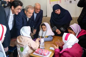 بازدید سرزده از دو مدرسه در شهرستان قدس 