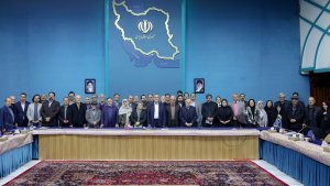Govt simultaneously working to improve livelihood, education, health: Pezeshkian 
