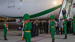Iran president arrives in Ashgabat 