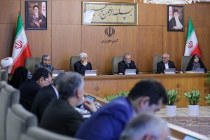 Pezeshkian tells cabinet long-term roadmap needed to address water shortage 