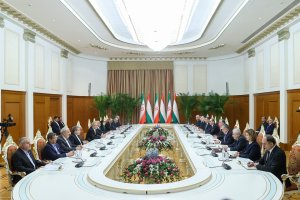نشست مشترک هیئت های عالیرتبه ایران و تاجیکستان