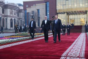 دکتر پزشکیان دوشنبه را به مقصد مسکو ترک کرد
