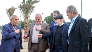 Pezeshkian tours underdeveloped areas in, near Ahvaz 

