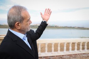 بازدید از ساحل رودخانه کارون