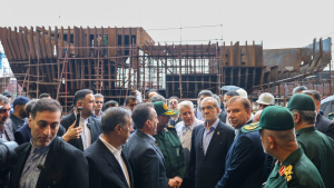 Iran president visits Shahid Mahallati Shipyard

