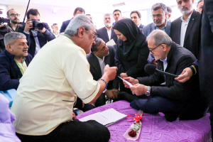  عیادت دکتر پزشکیان از جانبازان دوران هشت سال دفاع مقدس