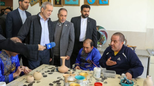 Pezeshkian visits charity center in southwestern Tehran Province
