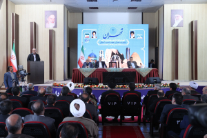 نگفتیم مذاکره نمی‌کنیم، اما قرار نیست مقابل قلدرها سر خم کنیم
