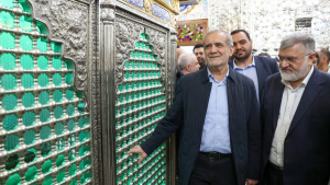 President visits shrine of Imam Musa al-Kadhim’s esteemed son