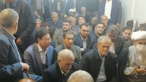 Pezeshkian makes surprise visit to religious gathering in southeast Tehran Province