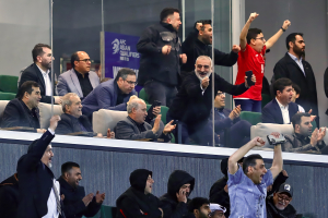 حضور در ورزشگاه آزادی
