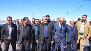 President Pezeshkian visits Lake Urmia 