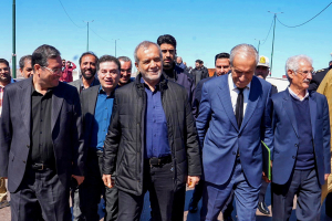 بازدید دکتر پزشکیان از دریاچه ارومیه
