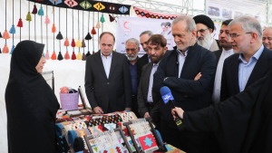President visits headquarters dedicated to eradicating poverty in Alborz Province

