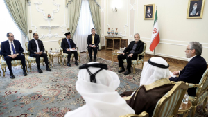 ینبغی ان یتبادل الأکادیمیون المسلمون أفکارهم و وجهات نظرهم لتسویة مشاکلهم بلدانهم و الدول الاسلامیة جمعاء