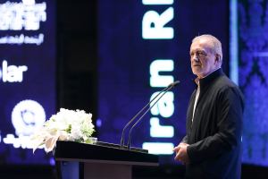 Pezeshkian attends 9th Intl. Iran Renewable Energy Conference