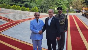 President Pezeshkian welcomes Pakistani Prime Minister Sharif