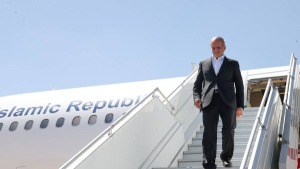 Iran president arrives in Muscat