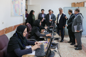 بازدید معاون اجرایی رئیس جمهور از ستاد ارتباطات مردمی سفر ریاست جمهوری استان ایلام