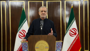 سیُندم الرد القوی و الشرعی لجمهوریة ایران الاسلامیة، العدو عن تصرفاته الحمقاء/ أکد علی ضرورة‌ تجنب الشعب عن الاهتمام بالشائعات فی الحرب النفسیة للعدو و ضرورة التعاون و الثقة بالمسؤولین