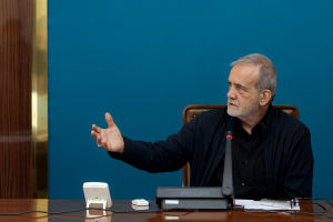 President Pezeshkian meets heads of unions